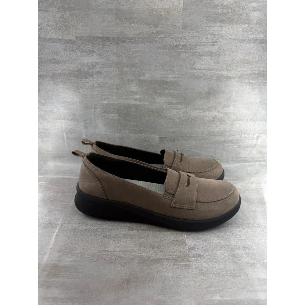 Clarks Cloudsteppers Womens Taupe Penny Loafers Shoes 261471834065 Size 9M